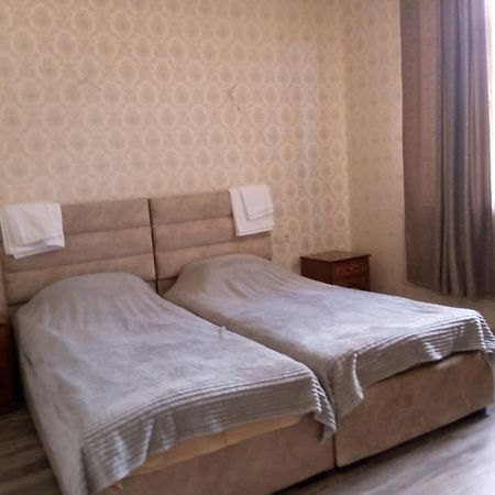 Ksenya B&B Tatev Eksteriør billede