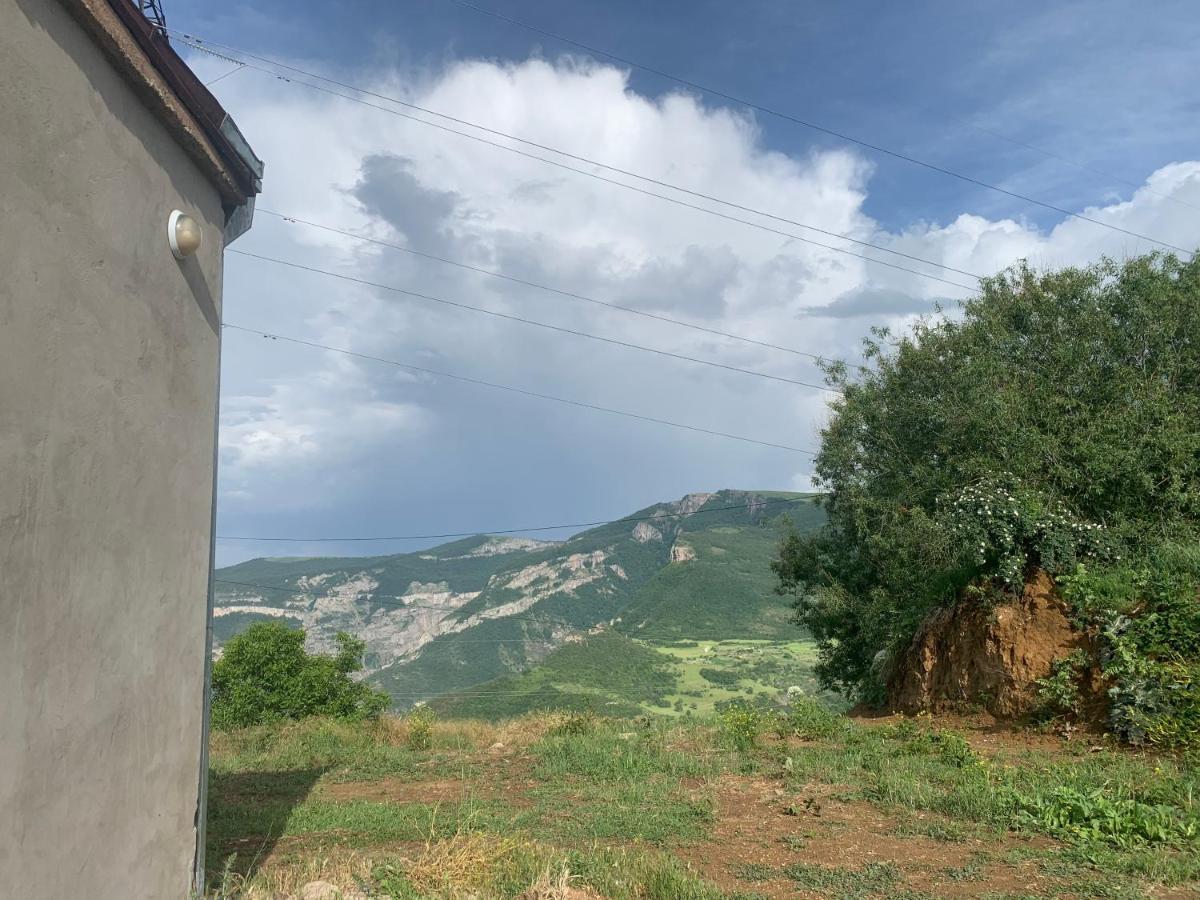 Ksenya B&B Tatev Eksteriør billede